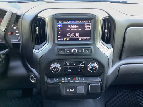 Used 2023 Chevrolet Silverado 1500 Custom AWD/4WD image 58