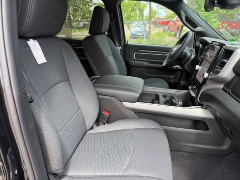 New 2026 RAM 2500 Big Horn AWD/4WD image 23