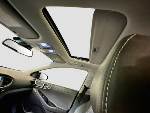 Used 2019 Hyundai Ioniq Limited FWD image 26