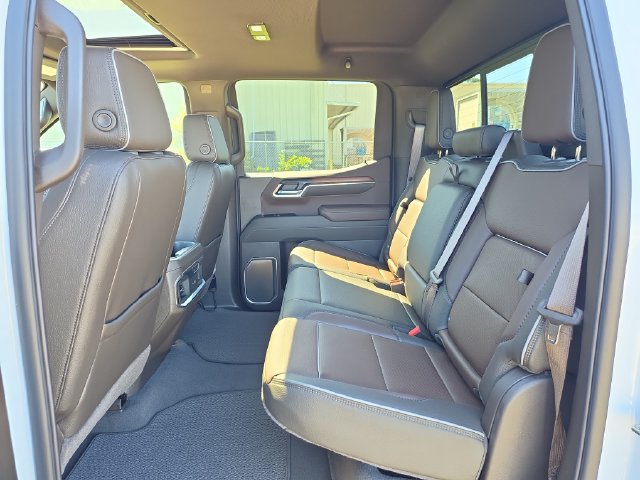 New 2026 GMC Sierra 1500 Denali w/ Technology Package AWD/4WD image 9