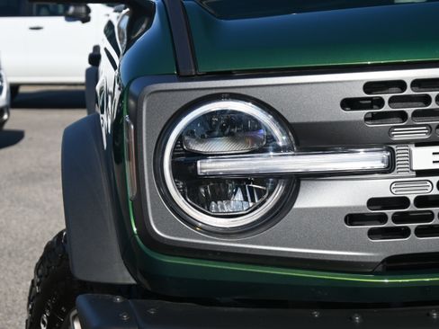 Used 2024 Ford Bronco Badlands image 24