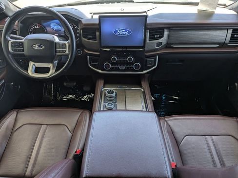Used 2024 Ford Expedition Limited AWD/4WD image 25