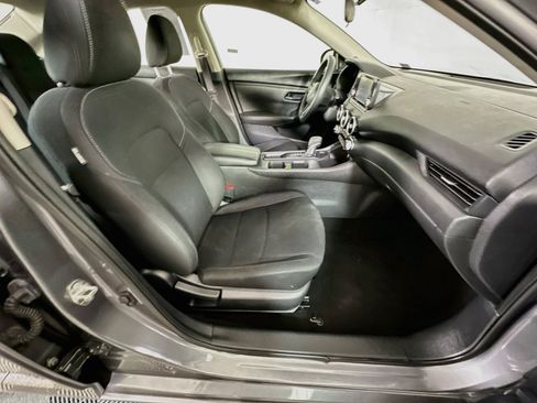 Used 2024 Nissan Sentra S FWD image 29