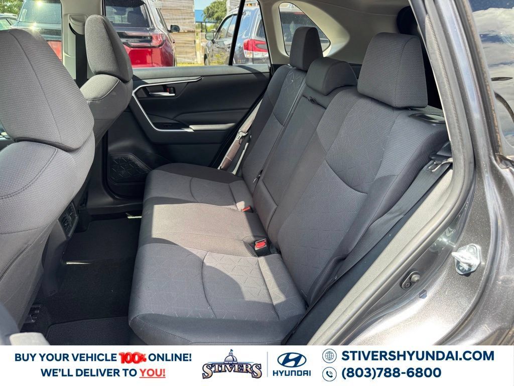 Used 2021 Toyota RAV4 XLE w/ Convenience Package AWD/4WD image 24