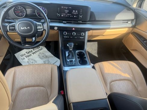 Used 2024 Kia Carnival LX FWD image 34