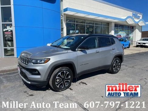Used 2022 Jeep Compass Limited w/ Sun and Sound Group AWD/4WD image 1