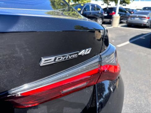 Used 2023 BMW i4 eDrive40 w/ Parking Assistance Package RWD image 24
