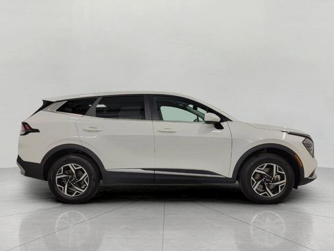 Used 2025 Kia Sportage LX AWD/4WD image 43