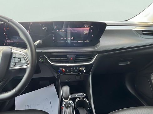 Used 2024 Buick Encore GX Sport Touring image 10