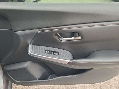 Used 2020 Nissan Sentra SR w/ Trunk Package FWD image 31