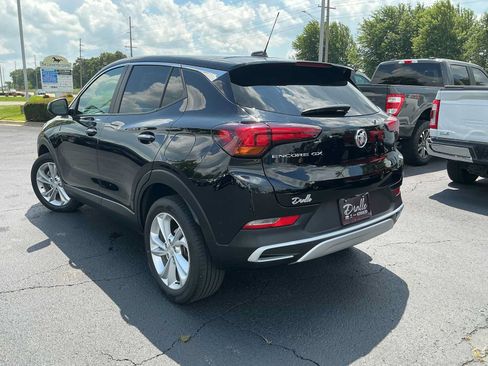 Used 2022 Buick Encore GX Preferred w/ Cold Weather Comfort Package FWD image 5