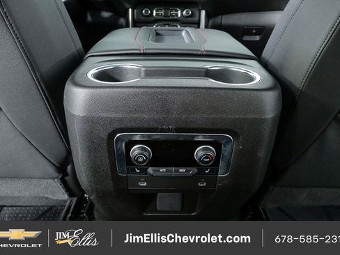 Used 2024 Chevrolet Suburban RST w/ Luxury Package RWD image 19