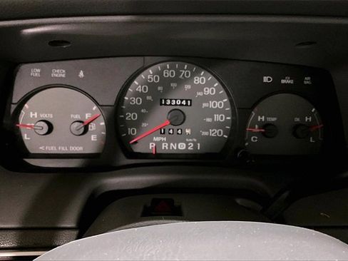 Used 2003 Mercury Grand Marquis GS image 22