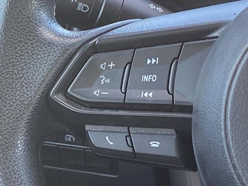 Used 2019 Toyota Yaris LE image 8