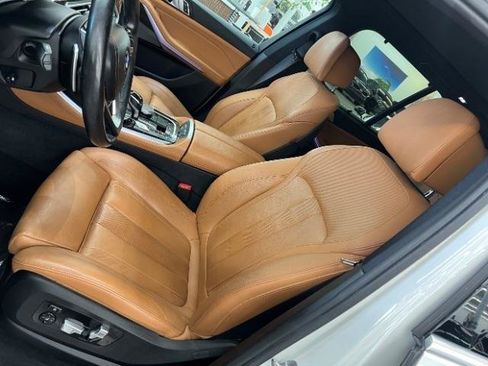 Used 2019 BMW X5 xDrive40i w/ Executive Package AWD/4WD image 35