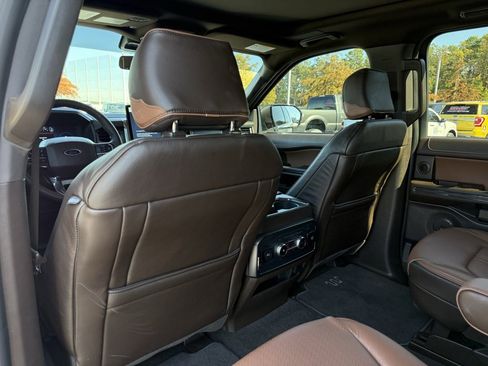 Certified 2024 Ford Expedition King Ranch image 25