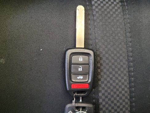 Used 2020 Honda Civic LX image 32