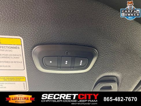 Used 2023 Jeep Wrangler Unlimited Rubicon 4xe w/ Cold Weather Group AWD/4WD image 19
