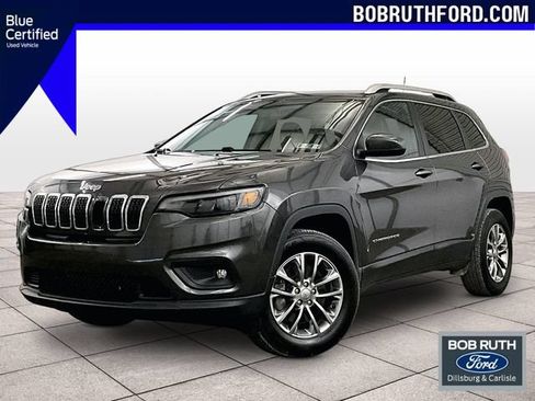 Used 2019 Jeep Cherokee Latitude Plus w/ Cold Weather Group AWD/4WD image 1