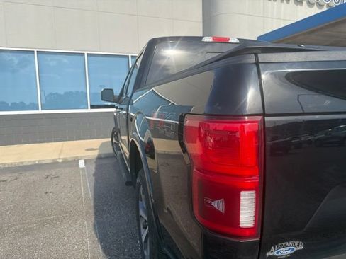 Used 2018 Ford F150 Lariat w/ Equipment Group 502A Luxury AWD/4WD image 6