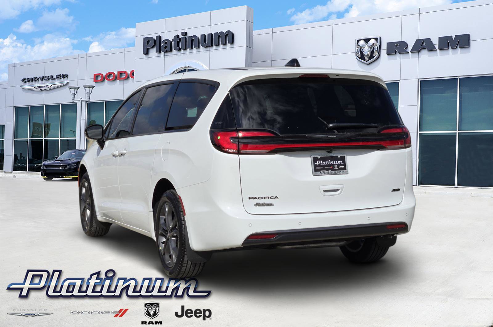 New 2026 Chrysler Pacifica Select AWD/4WD image 4