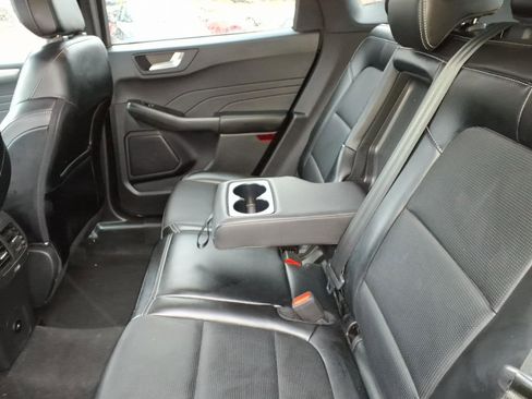 Used 2024 Ford Escape Platinum image 6