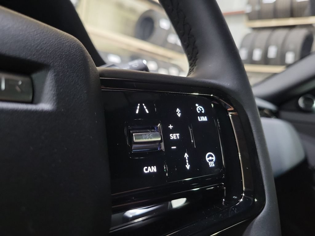 New 2026 Land Rover Range Rover Evoque S AWD/4WD image 16