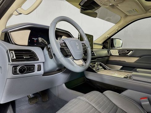 Used 2021 Lincoln Navigator L Black Label w/ Special Edition Package image 12