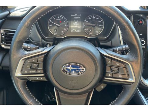 Used 2025 Subaru Outback Limited image 33