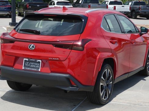 Certified 2025 Lexus UX 300h FWD w/ Accessory Package (Z1) image 6