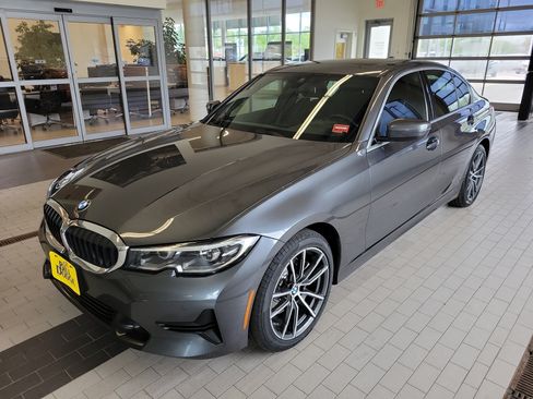 Used 2020 BMW 330i xDrive Sedan w/ Convenience Package AWD/4WD image 1