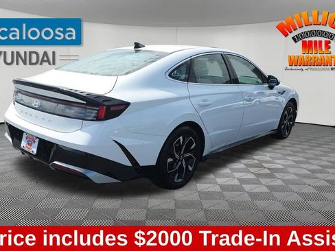 Used 2025 Hyundai Sonata SEL FWD image 8