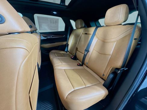 Used 2021 Cadillac XT5 Premium Luxury image 24