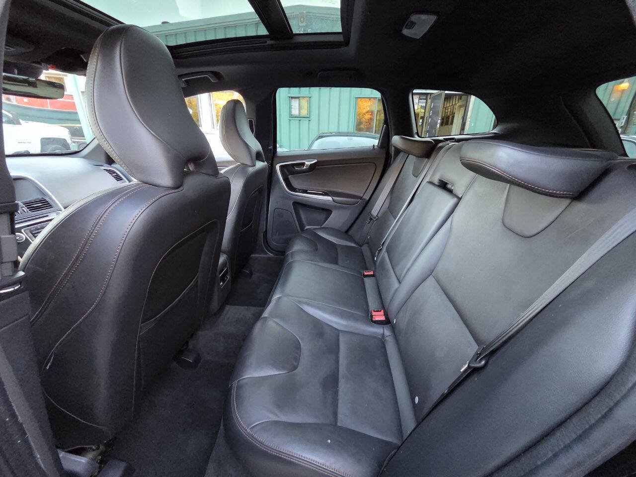 Used 2016 Volvo XC60 T5 Platinum AWD/4WD image 19