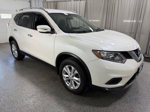 Used 2016 Nissan Rogue SV AWD/4WD image 3