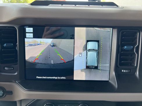 Used 2022 Ford Bronco Wildtrak AWD/4WD image 17