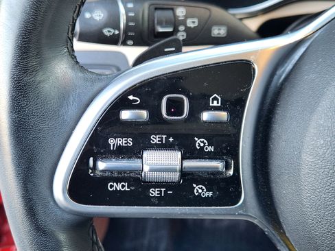 Used 2021 Mercedes-Benz GLC 300 GLC 300 image 24