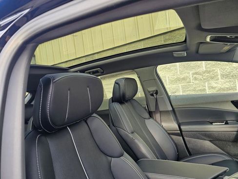 New 2026 Cadillac Optiq Luxury 2 image 17