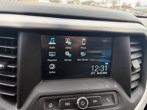 Used 2019 GMC Acadia SLE image 19