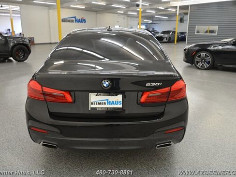 Used 2020 BMW 530i w/ M Sport Package RWD image 10