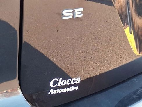 Used 2019 Volkswagen Atlas SE image 30