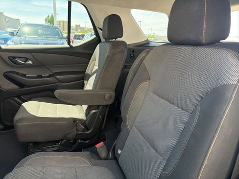 Used 2019 Chevrolet Traverse LT FWD image 23