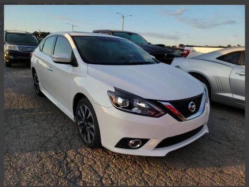 Used 2019 Nissan Sentra SR Turbo FWD image 4