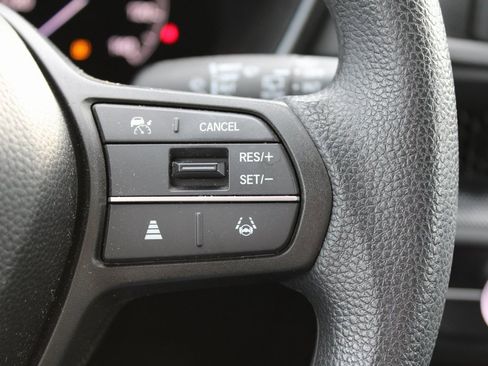 Certified 2023 Honda CR-V LX image 29