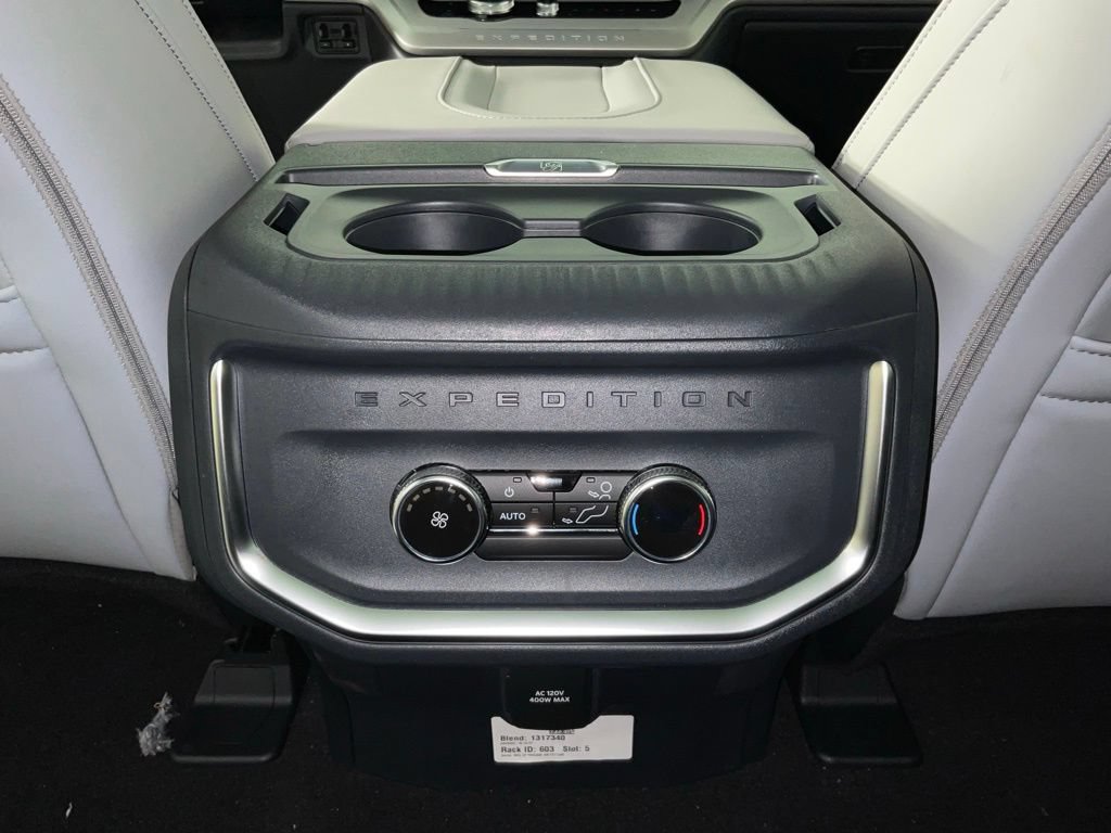 New 2026 Ford Expedition Active RWD image 18