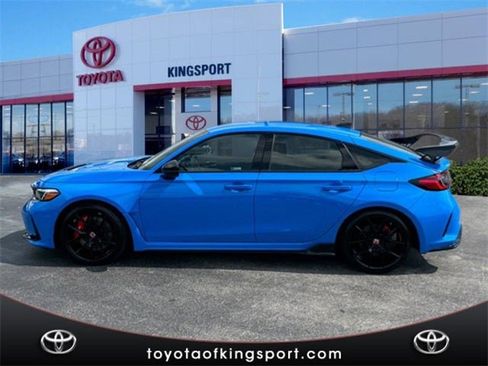 Used 2024 Honda Civic Type R image 2