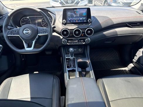 Used 2025 Nissan Sentra SR w/ SR Premium Package FWD image 12
