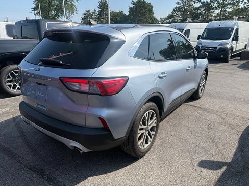 Used 2022 Ford Escape SEL w/ Technology Package FWD image 5
