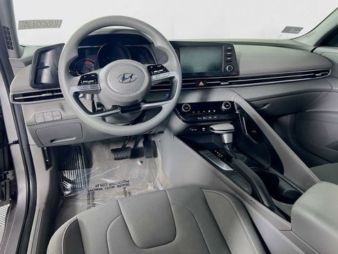 Certified 2023 Hyundai Elantra SEL w/ Cargo Package image 9