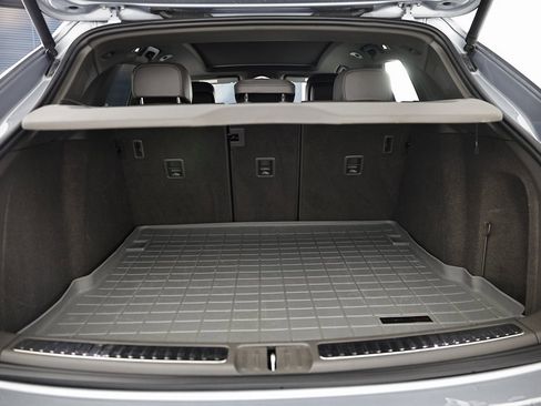 Used 2021 Porsche Macan image 31